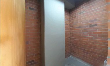 Alquiler Locales u Oficinas Centro Empresarial 9511503 DL