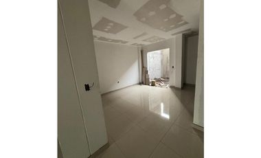 SE VENDE CASA DE DOS PISOS EN LA URBANIZACIÓN VALLEJO DE MONTERIA