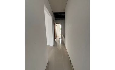 SE VENDE CASA DE DOS PISOS EN LA URBANIZACIÓN VALLEJO DE MONTERIA