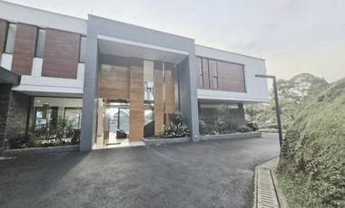 Venta casa en venta en El Poblado – La Calera, Medellín.