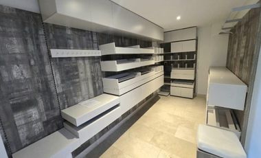 Venta casa en venta en El Poblado – La Calera, Medellín.