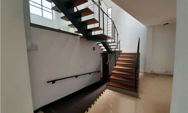 Alquiler Oficina Poblado PatioBonito 9512071 DL