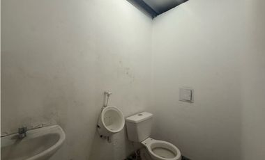 RENTO LOCAL 190 M2 VARIANTE COTA