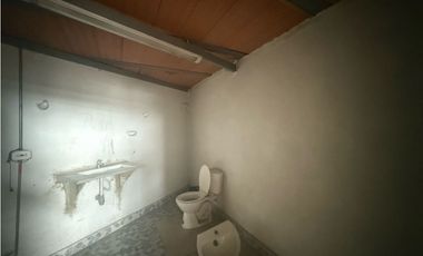 RENTO LOCAL 190 M2 VARIANTE COTA