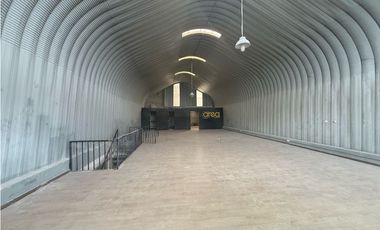 RENTO LOCAL 468 M2 EN VARIANTE COTA