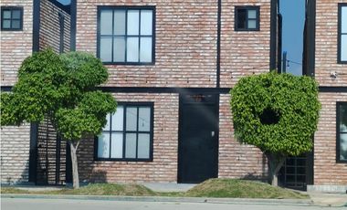 Casa con alberca en venta en Santa Fe Xochitepec ACEPTO CREDITOS