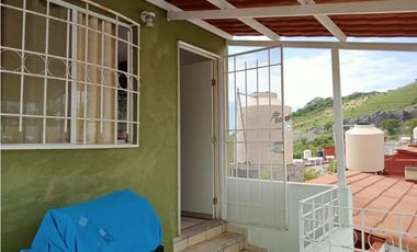 Casa en venta en Xochitepec con alberca LIBRE DE GRAVAMEN