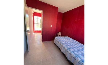 Casa con alberca en venta en Punta Verde libre de gravamen