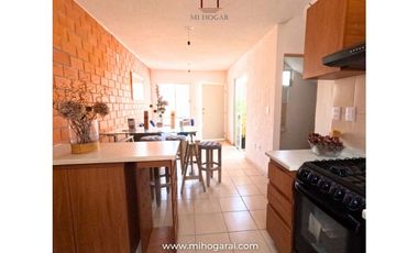 Casa nueva con alberca en venta cerca a Zona de Hospitales