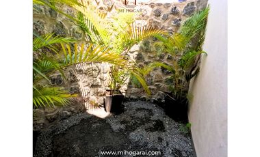 Casa nueva con alberca en venta cerca a Zona de Hospitales