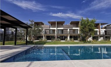 Casa nueva en venta Santa Fe con alberca, acabados de lujo