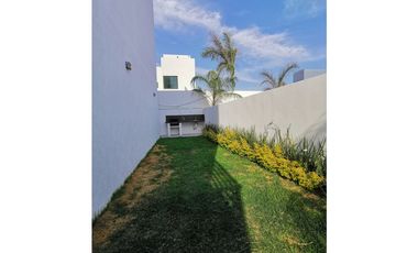 Casa nueva en venta Santa Fe con alberca, acabados de lujo