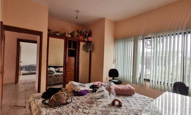Casa sola en venta en Jiutepec con alberca REMATE