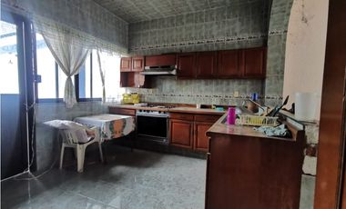 Casa sola en venta en Jiutepec con alberca REMATE