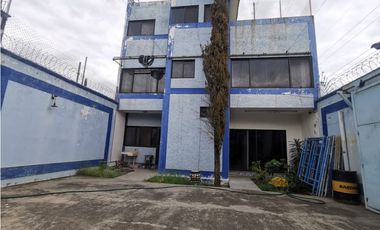 Casa sola en venta en Jiutepec con alberca REMATE