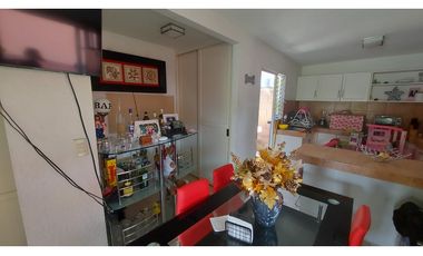 Casa en Las Garzas con alberca terreno excedente ACEPTO CREDITOS