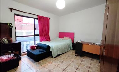 Casa sola en Venta en Cuernavaca Miraval con jardín ACEPTO CREDITO