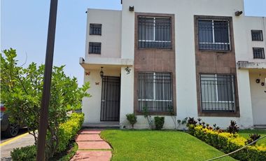 Casa en venta con alberca 3 recamaras ACEPTO CREDITOS