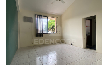 Casa Esquinera Vía a la Costa en Urb. Puerto Azul