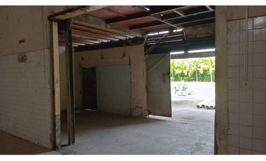 GALERA COMERCIAL / EL PARADOR / PEDREGAL  / 268M2 / SOBRE VIA