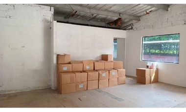 PEDREGAL / EL PARADOR / GALERA COMERCIAL / 245M2 / SOBRE VIA
