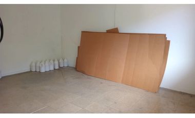 PEDREGAL / EL PARADOR / GALERA COMERCIAL / 245M2 / SOBRE VIA