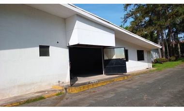 PEDREGAL / EL PARADOR / GALERA COMERCIAL / 245M2 / SOBRE VIA
