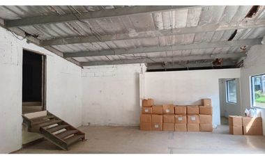 PEDREGAL / EL PARADOR / GALERA COMERCIAL / 245M2 / SOBRE VIA