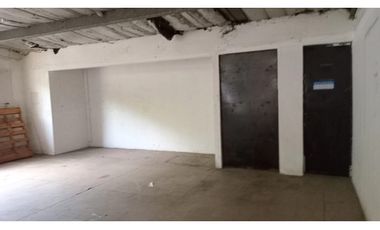 PEDREGAL / EL PARADOR / GALERA COMERCIAL / 245M2 / SOBRE VIA