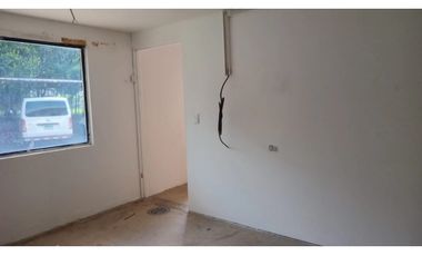 PEDREGAL / EL PARADOR / GALERA COMERCIAL / 245M2 / SOBRE VIA