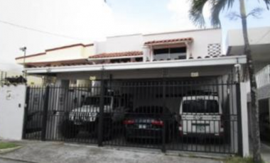 SAN FRANCISCO / ALTOS DEL GOLF / 500M / 4 HABITACIONES / JACUZZI JC