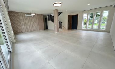 CASA EN SANTA MARIA DE 4 RECAMARAS ESTRENAR  460M2 THE WOODS MLD