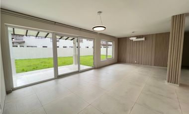 CASA EN SANTA MARIA DE 4 RECAMARAS ESTRENAR  460M2 THE WOODS MLD