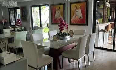 JUAN DIAZ / VERSALLES 1 / 3 HABITACION / 265M / TERRAZA / PANEL SOLAR