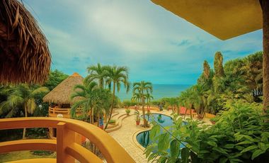 Casa de Playa Frente al Mar en Punta Roca: Lujo y Exclusividad