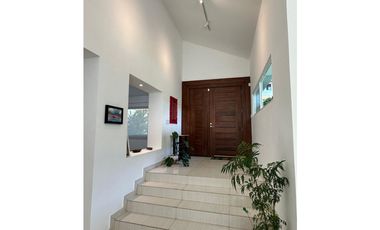 VENTA DE CASA EN ALBROOK - UNIFAMILIAR