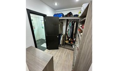 VENTA DE CASA EN ALBROOK - UNIFAMILIAR