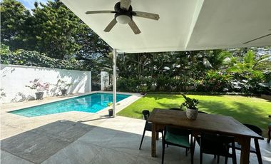 VENTA DE CASA EN ALBROOK - UNIFAMILIAR