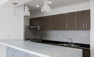 Alquilo Apartamento sobre el Parque Omar # 1772 aad