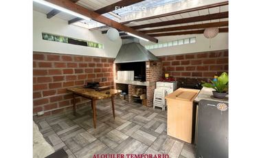 Alquiler temporario en Bosque Peralta Ramos con pileta y quincho