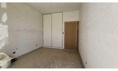 VENTA · CASA ·3 DORMITORIO · GARDENS · BARRIO PRIVADO LUJAN