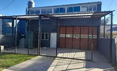 Venta, Galpón con departamento 2 amb