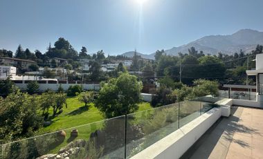 Casa en arriendo en LA REINA