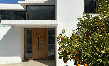 Casa en arriendo en LA REINA