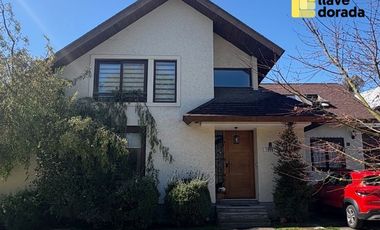 Casa en Arriendo en Valenzuela Puelma 10167