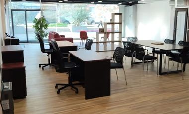 Local Comercial en Arriendo en Avenida Presidente Kennedy Lateral/ Avenida Las Condes