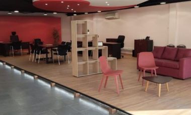 Local Comercial en Arriendo en Avenida Presidente Kennedy Lateral/ Avenida Las Condes