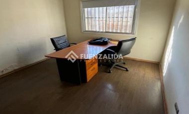 Local Comercial en Venta en Victor Cuccuini con Albano