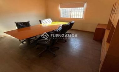 Local Comercial en Venta en Victor Cuccuini con Albano