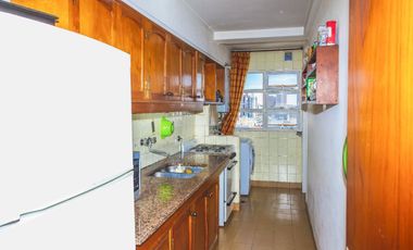 SE VENDE SEMIPISO 2 DOR Y COCHERA 9 DE JULIO 1800